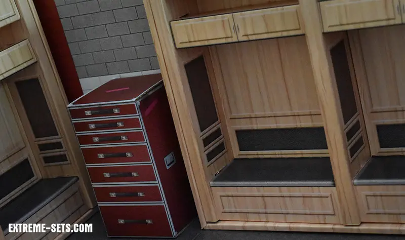 Supreme Locker Room Pop-Up Diorama 1/12 2