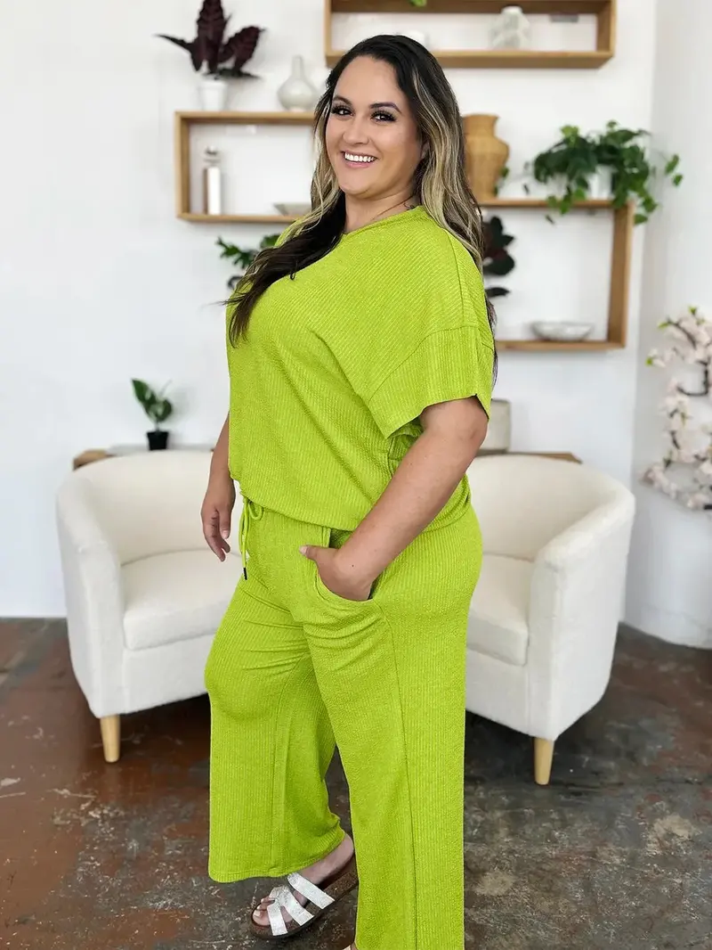 Texture Round Neck Short Sleeve T-Shirt And Wide Leg Pants 8
