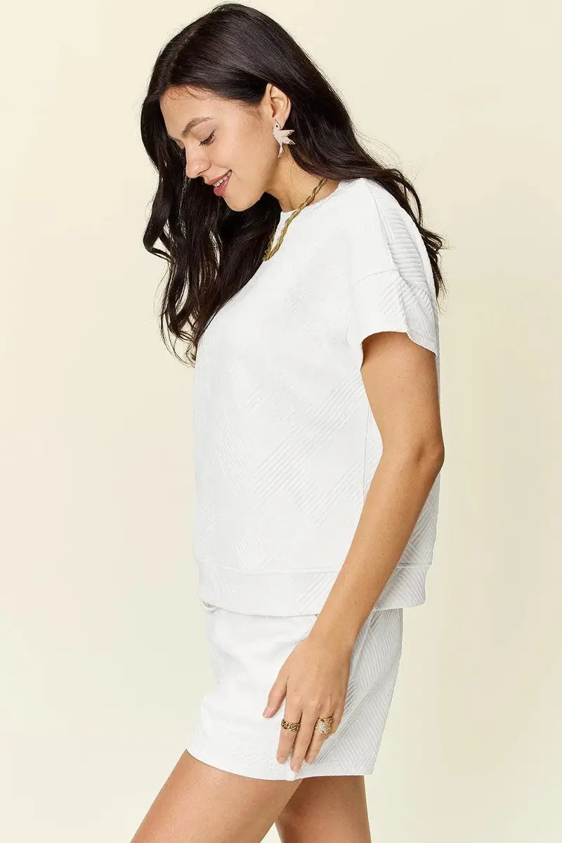 Textured Short-Sleeve T-Shirt And Drawstring Shorts. 13
