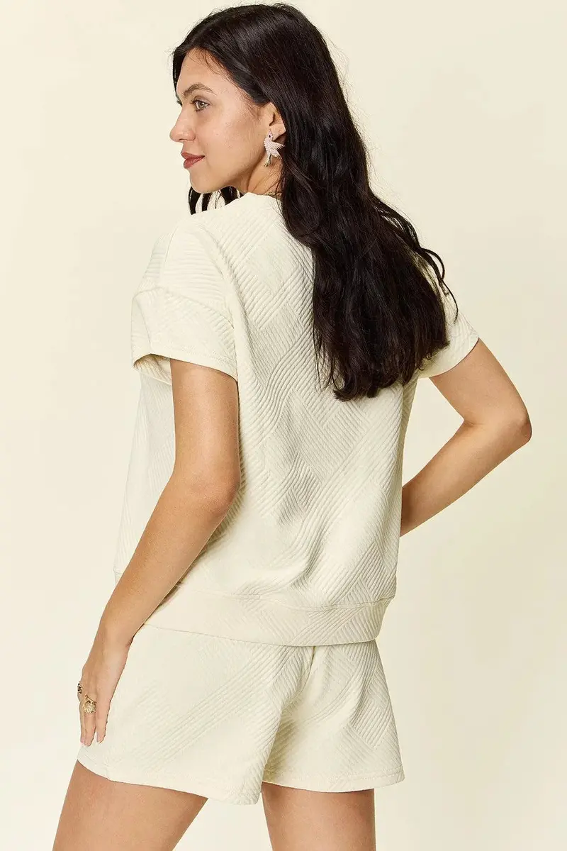 Textured Short-Sleeve T-Shirt And Drawstring Shorts. 20