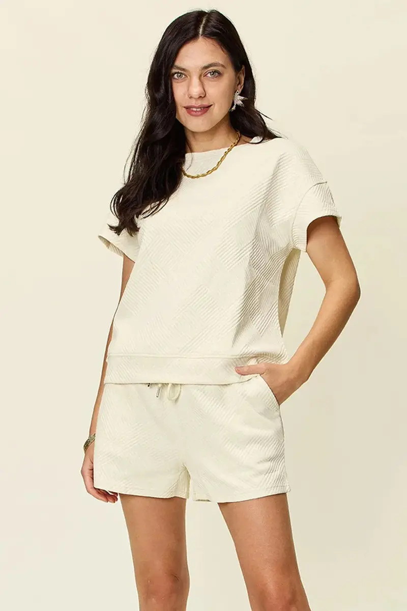 Textured Short-Sleeve T-Shirt And Drawstring Shorts. 25