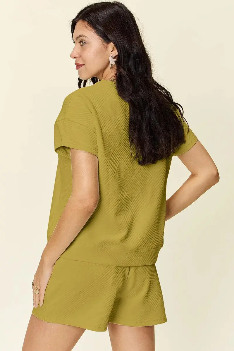 Textured Short-Sleeve T-Shirt And Drawstring Shorts. 33