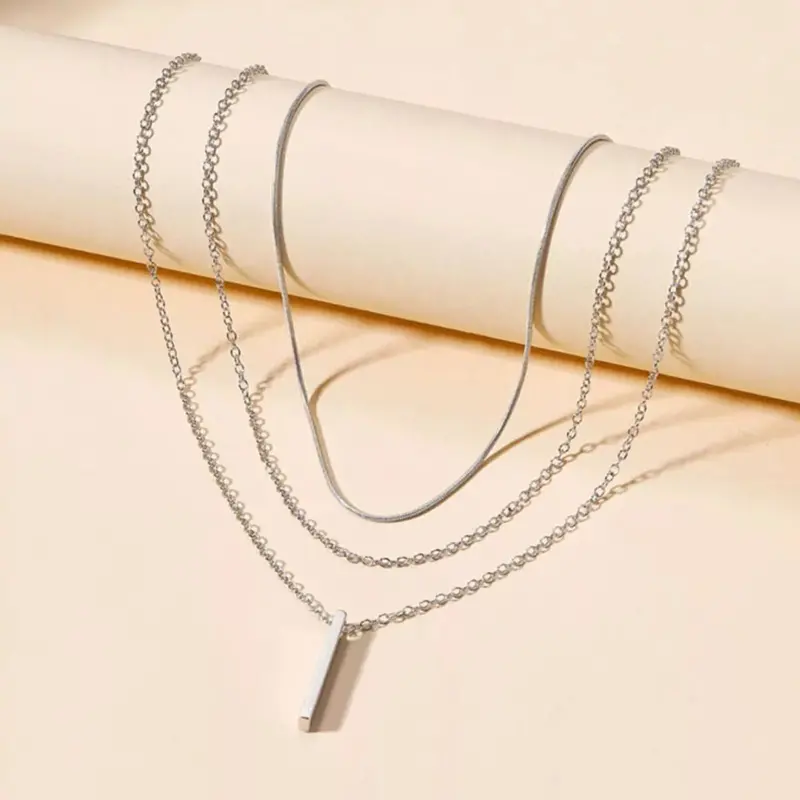 Three Layered Bar Pendant Necklace 2
