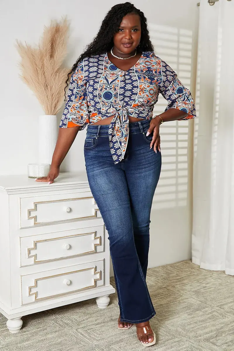 Tie Hem V-Neck Three-Quarter Sleeve Blouse 8