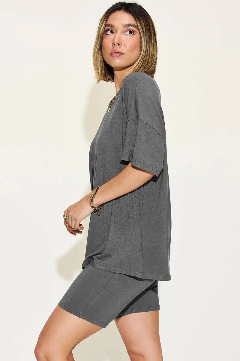 V-Neck Drop Shoulder T-Shirt And Shorts Set 28