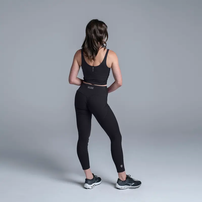 Valour Active Ace Longline Crop Top - Black 2