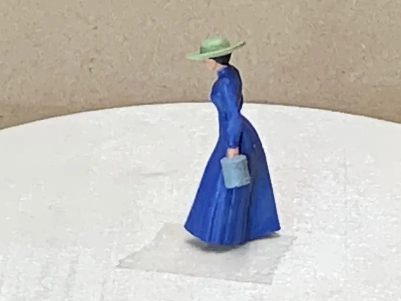 Woman Walk Long Dress Hat Buckets 1