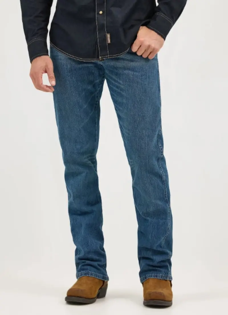 Wrangler Men's Retro® Fabens Relaxed Fit Bootcut Jean 1