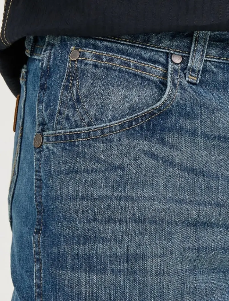 Wrangler Men's Retro® Fabens Relaxed Fit Bootcut Jean 3
