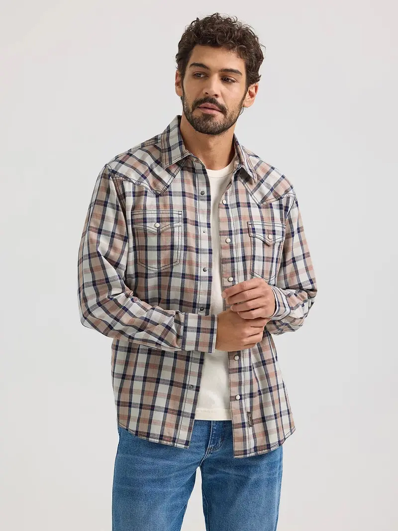 Wrangler Men's Retro® Premium Snap-Up Plaid Long Sleeve Work Shirt 1