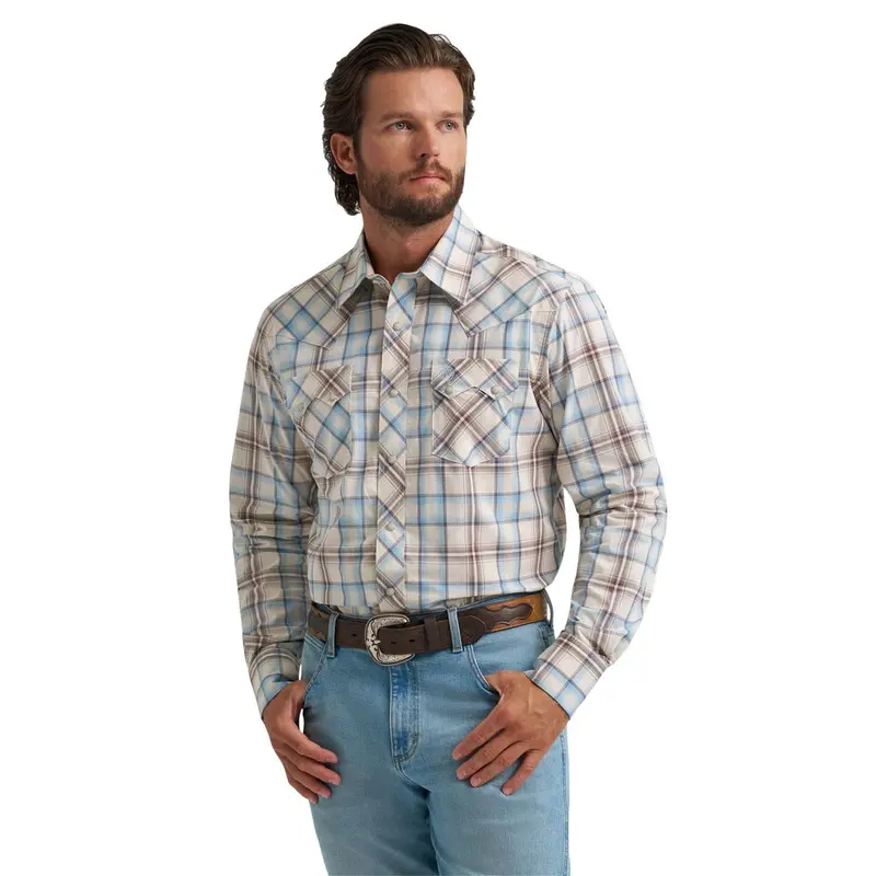 Wrangler Men's Wrangler Retro® Long Sleeve Sawtooth Snap Pocket Western Shirt 1