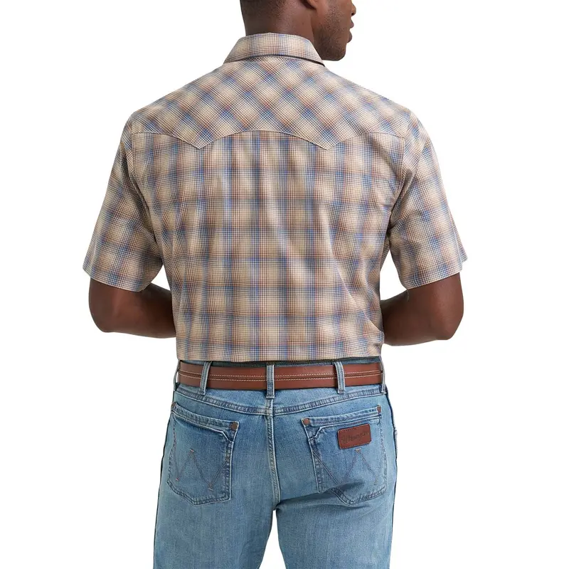 Wrangler Men's Wrangler Retro® Short Sleeve Sawtooth Pocket Western Snap Shirt 2